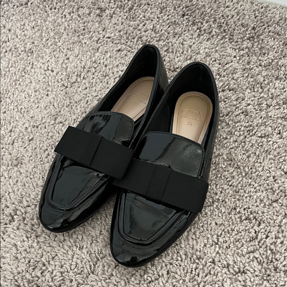 Zara Patent Leather Black Bow Loafers